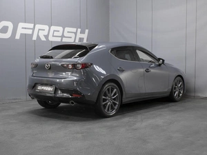 Хетчбэк Mazda 3 2019 года, 1750000 рублей, Омск