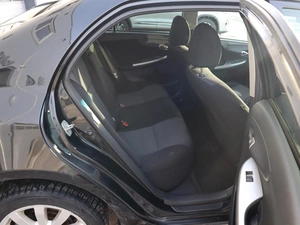 Седан Toyota Corolla 2011 года, 1020000 рублей, Железногорск