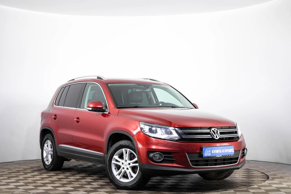 Внедорожник Volkswagen Tiguan 2014 года, 1659000 рублей, Пермь