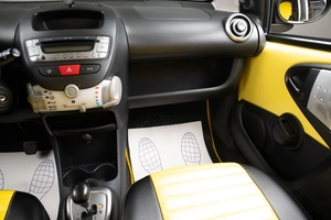 Хетчбэк Peugeot 107 2012 года, 459000 рублей, Оренбург