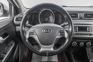 Седан Kia Rio 2016 года, 749000 рублей, Барнаул