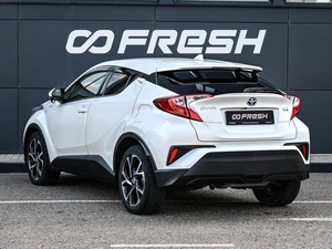 Внедорожник Toyota C-HR 2017 года, 1590000 рублей, Кирилловка
