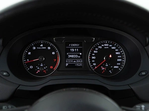 Внедорожник Audi Q3 2015 года, 2098999 рублей, Москва