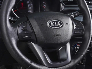 Седан Kia Rio 2012 года, 850000 рублей, Ростов-на-Дону