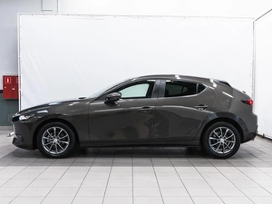 Хетчбэк Mazda 3 2021 года, 1500000 рублей, Красноярск