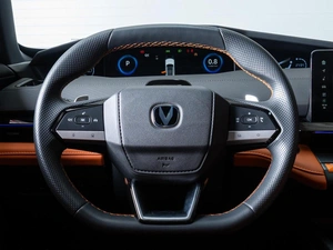 Лифтбек Changan UNI-V 2023 года, 3140000 рублей, Ставрополь