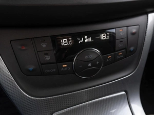Седан Nissan Sentra 2014 года, 1029000 рублей, Саратов