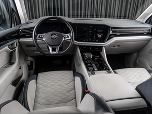 Внедорожник Volkswagen Touareg 2020 года, 6849000 рублей, Тюмень