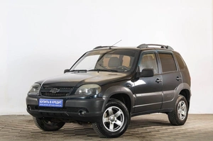 Внедорожник Chevrolet Niva 2010 года, 479000 рублей, Тюмень