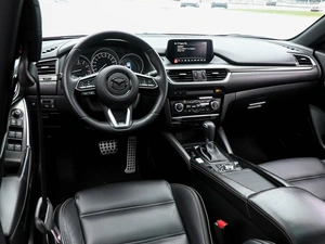 Седан Mazda 6 2016 года, 2300000 рублей, Волгоград