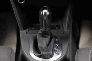 Минивэн Volkswagen Touran 2013 года, 1509000 рублей, Новосибирск