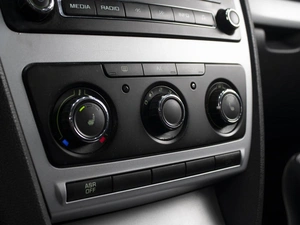 Лифтбек Skoda Octavia 2011 года, 560000 рублей, Омск