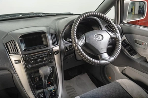 Внедорожник Toyota Harrier 1998 года, 759000 рублей, Томск