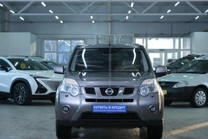 Внедорожник Nissan X-Trail 2013 года, 1319000 рублей, Омск