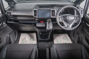 Минивэн Honda Stepwgn Spada 2013 года, 1699000 рублей, Томск