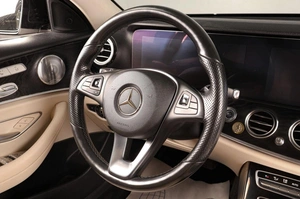 Седан Mercedes-benz E-класс 2016 года, 3359000 рублей, Тюмень