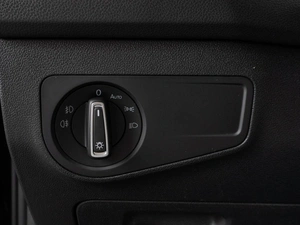 Внедорожник Volkswagen Tiguan 2019 года, 1849000 рублей, Тюмень