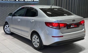 Седан Kia Rio 2016 года, 1100000 рублей, Красноярск
