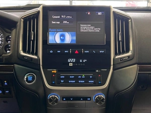 Внедорожник Toyota Land Cruiser 2016 года, 6899000 рублей, Красноярск