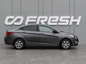 Седан Hyundai Solaris 2016 года, 998000 рублей, Краснодар
