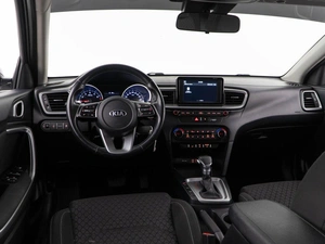 Хетчбэк Kia Ceed 2018 года, 1674444 рублей, Москва