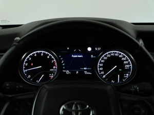 Седан Toyota Camry 2021 года, 3043055 рублей, Москва