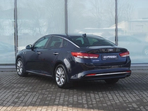 Седан Kia Optima 2017 года, 1710111 рублей, Тверь