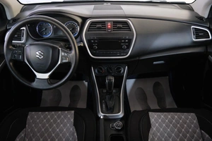 Внедорожник Suzuki SX4 2014 года, 1229000 рублей, Омск