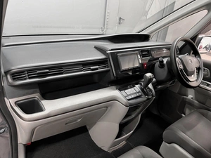 Минивэн Honda Stepwgn Spada 2017 года, 1515000 рублей, Красноярск