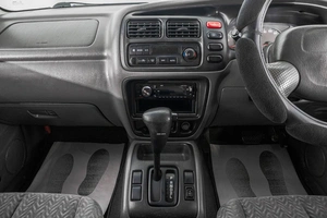 Внедорожник Suzuki Escudo 2001 года, 669000 рублей, Барнаул