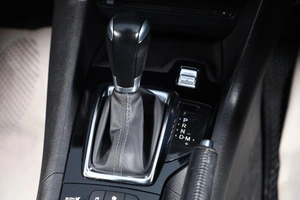 Хетчбэк Mazda Axela 2017 года, 1499000 рублей, Новосибирск