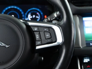 Седан Jaguar XF 2019 года, 2697077 рублей, Москва