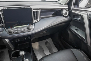 Внедорожник Toyota RAV4 2018 года, 3389000 рублей, Барнаул