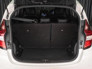 Хетчбэк Nissan Note 2018 года, 1029000 рублей, Тюмень