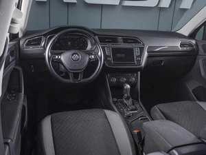 Внедорожник Volkswagen Tiguan 2017 года, 2789000 рублей, Ростов-на-Дону