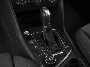 Внедорожник Volkswagen Tiguan 2019 года, 2690000 рублей, Омск