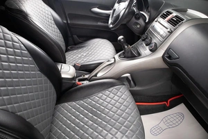 Хетчбэк Toyota Auris 2007 года, 589000 рублей, Оренбург