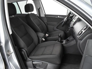 Внедорожник Volkswagen Tiguan 2011 года, 1064000 рублей, Воронеж