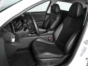 Седан Hyundai Elantra 2024 года, 2299000 рублей, Аксай