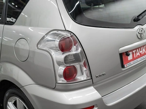 Минивэн Toyota Corolla Verso 2008 года, 800000 рублей, Красноярск