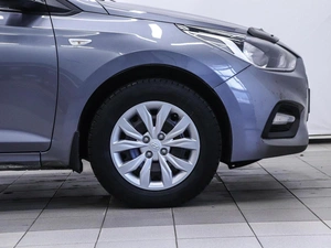 Седан Hyundai Solaris 2018 года, 1200000 рублей, Красноярск