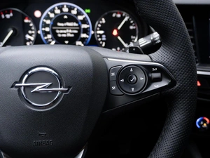 Универсал Opel Insignia 2020 года, 2169000 рублей, Санкт-Петербург