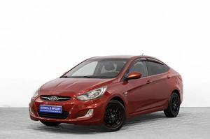 Седан Hyundai Solaris 2011 года, 899000 рублей, Барнаул