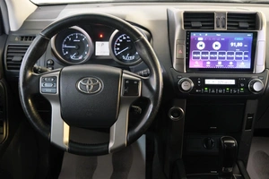 Внедорожник Toyota Land Cruiser Prado 2013 года, 2929000 рублей, Омск
