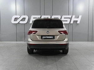 Внедорожник Volkswagen Tiguan 2018 года, 2329000 рублей, Ростов-на-Дону