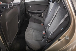 Седан Kia Rio 2013 года, 869000 рублей, Томск