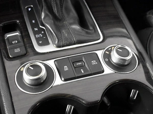 Внедорожник Volkswagen Touareg 2015 года, 2437100 рублей, Казань