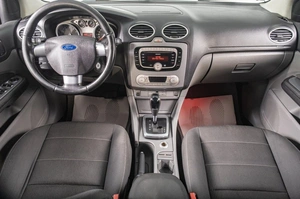 Хетчбэк Ford Focus 2011 года, 779000 рублей, Томск