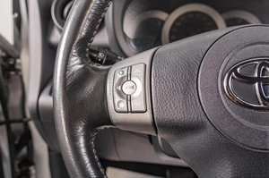 Внедорожник Toyota RAV4 2006 года, 1069000 рублей, Томск