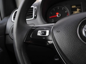 Седан Volkswagen Polo 2017 года, 880000 рублей, Волгоград